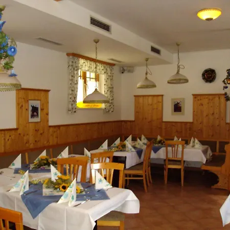 Hotel Haus Der Pferde Schrems (Lower Austria)